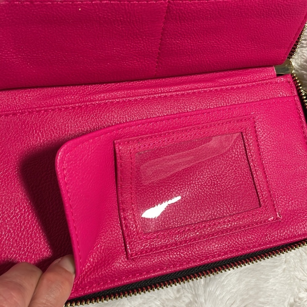 Betsey Johnson Heart Embossed Black Patent Leather Wristlet Wallet - Picture 9 of 14